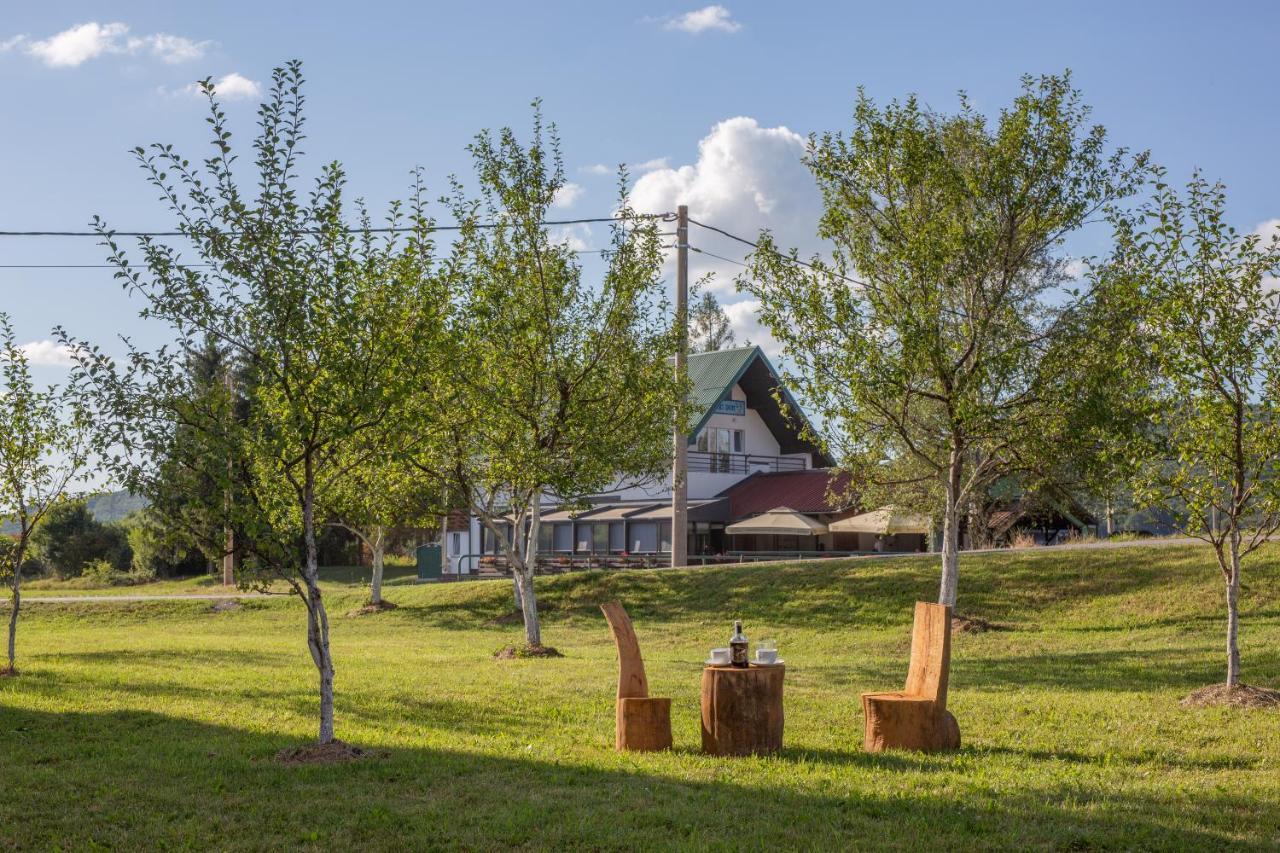 Kuca Trota - Sauna, Hot Tub Otočac Buitenkant foto