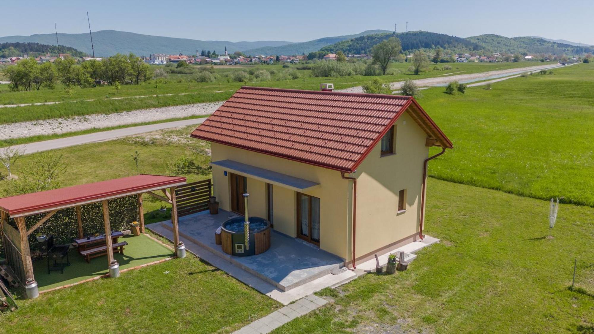 Kuca Trota - Sauna, Hot Tub Otočac Buitenkant foto